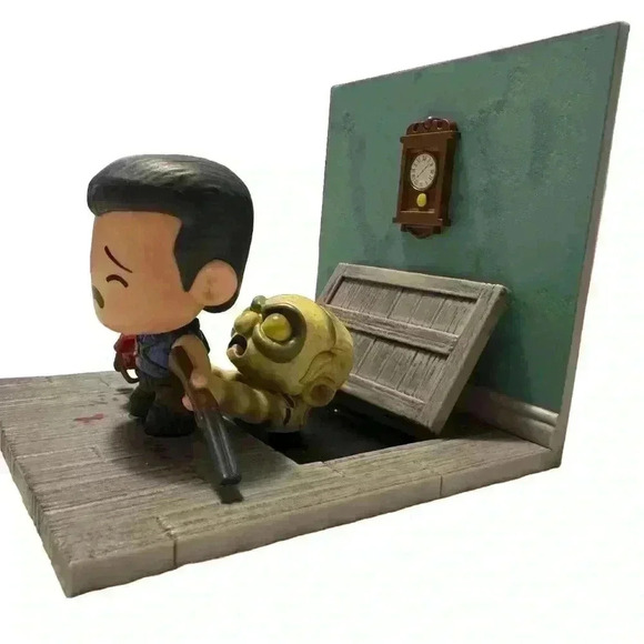 Horror Collectibles Set - Leatherface, Evil Dead 2, Sweeney Todd - Picture 9 of 10